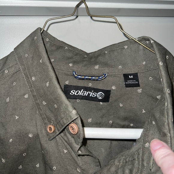 Men’s Solaris Casual Button Down - Picture 3 of 3